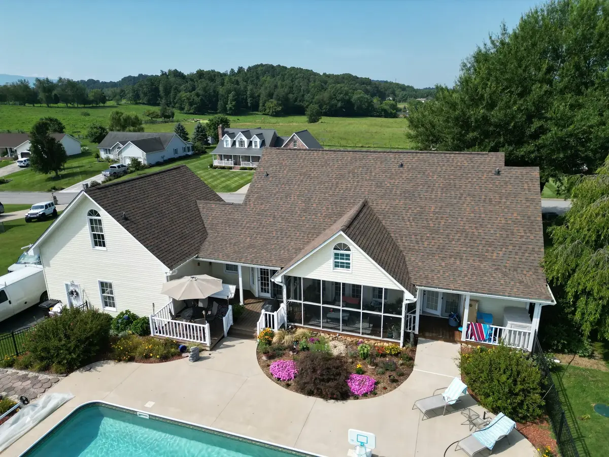 Standing-seam metal roof project completed by Palisade Roofing in East Tennessee