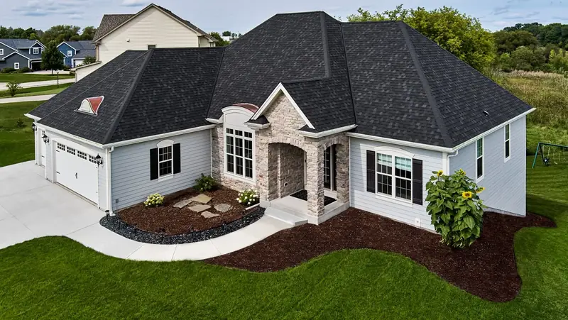 Atlas StormMaster Shake Class 4 impact-rated shingle on a residential home in the Tri-Cities, TN